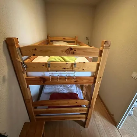 2 Pieces Au Calme Avec Terrasse Aux - Fr-1-593-110 Apartment *
