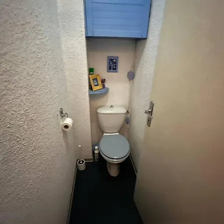 Apartament 2 Pieces Avec Terrasse Et Belle Vue - Fr-1-593-110 *